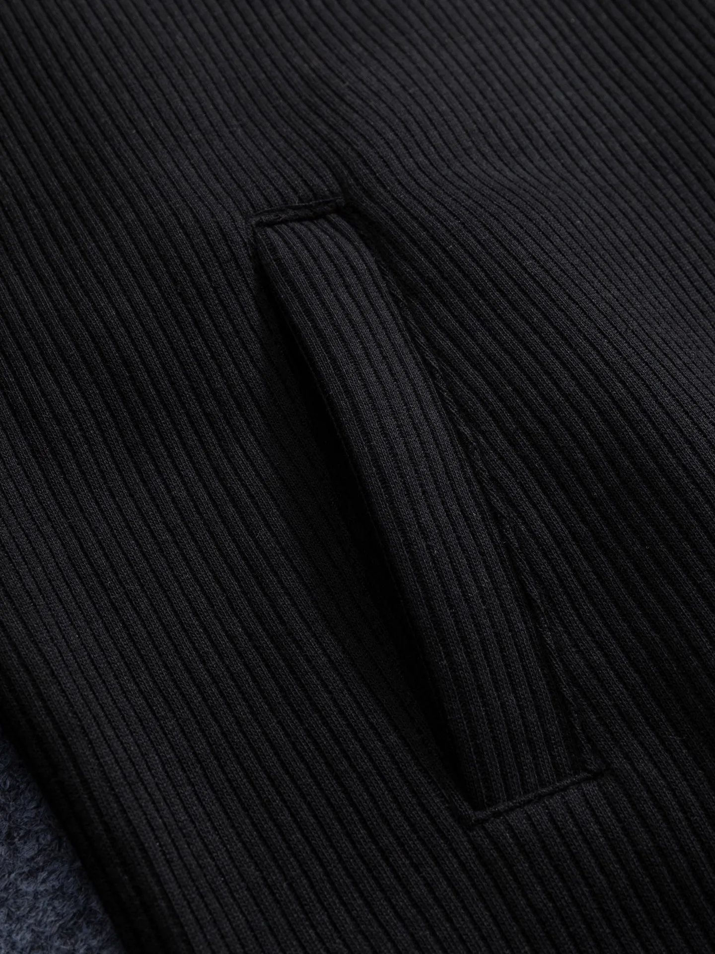 （ ） Ralph Lauren/ New Arrival ： 、 ， 。 ， ， Breathable ， 、 ， ， ， 。 ， ， 、 ， 、 。 ， ， ， 。 Classic ， ， ， 、 ， 。 Versatile， ， 、 、 、 。 T 、 、 ， 、 、 ， ， ， Versatile 。 ：Black Navy Blue Size：M-2XL